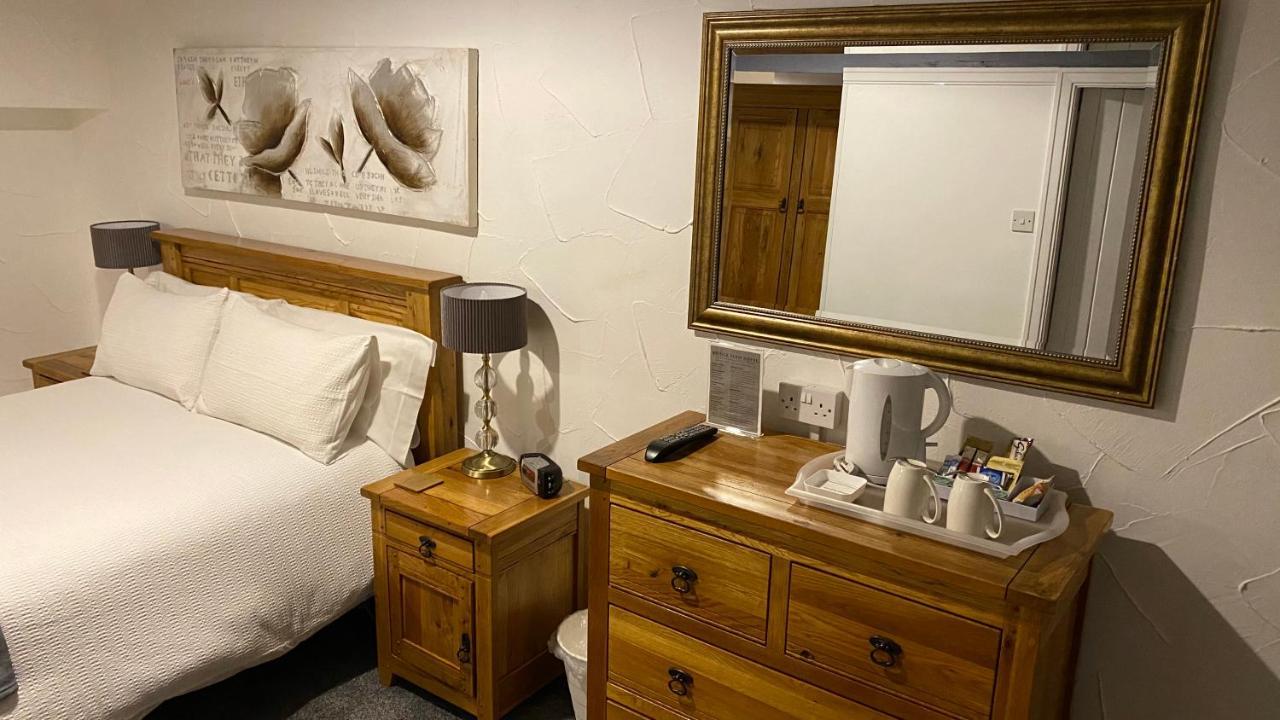 ليدز Bridge Farm Hotel المظهر الخارجي الصورة