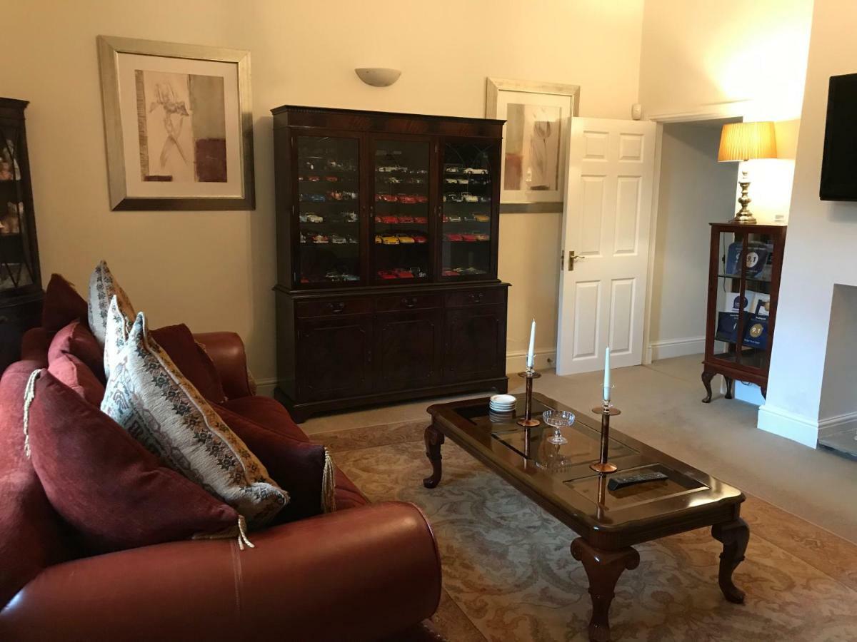 ليدز Bridge Farm Hotel المظهر الخارجي الصورة