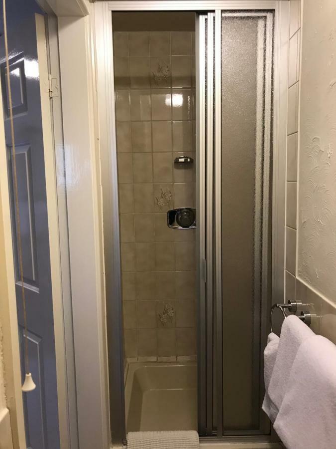 ليدز Bridge Farm Hotel المظهر الخارجي الصورة